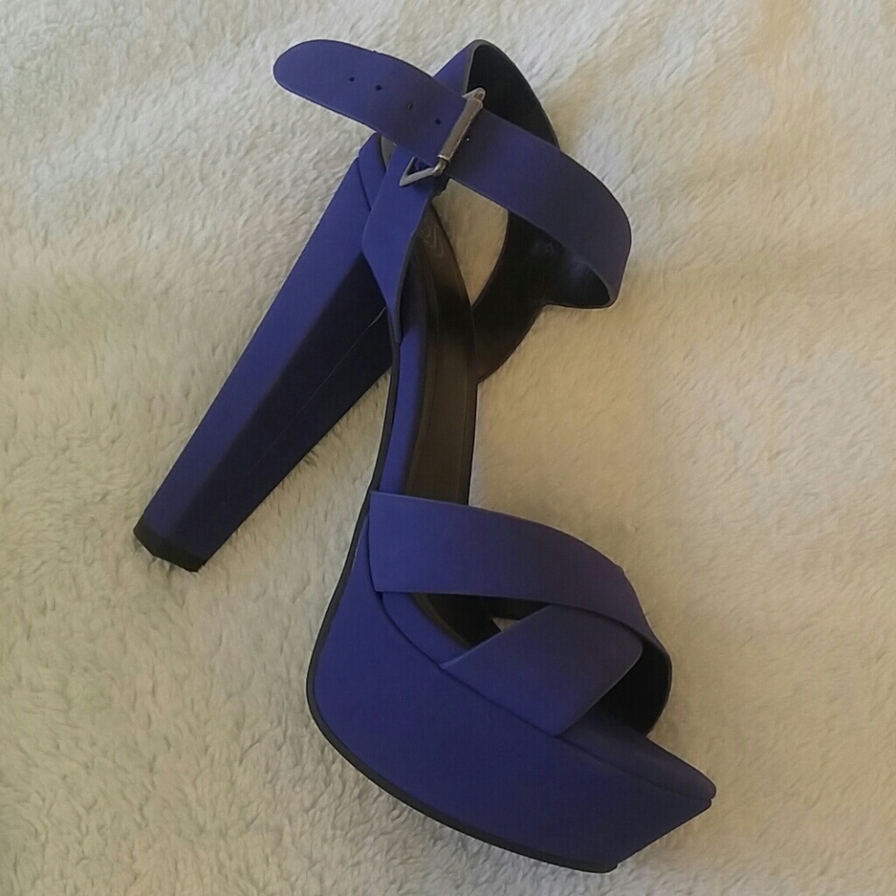 Blue Heels